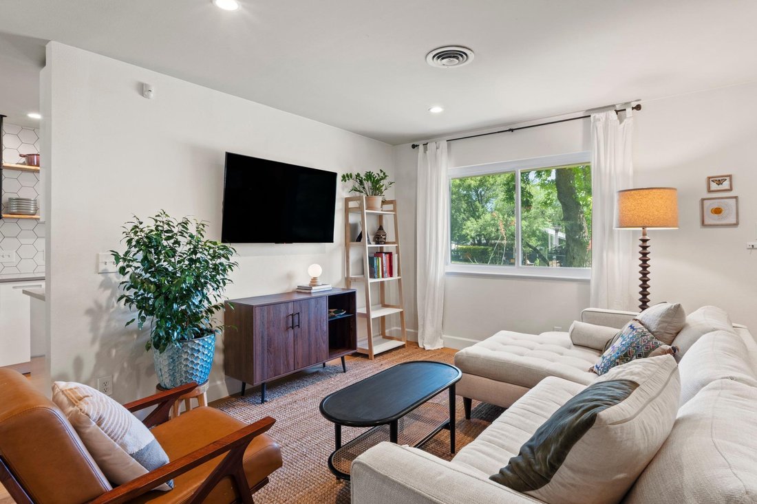House in Austin, Texas, United States 3 - 17975282