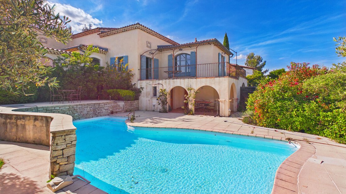 Villa in Aramon, Occitania, France 1 - 17959708