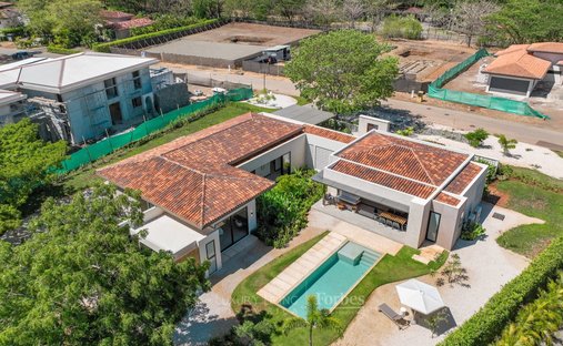 Condo in Tamarindo, Guanacaste Province, Costa Rica 1