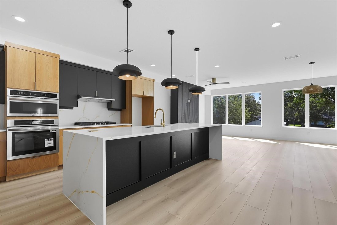 House in Dallas, Texas, United States 3 - 17980133