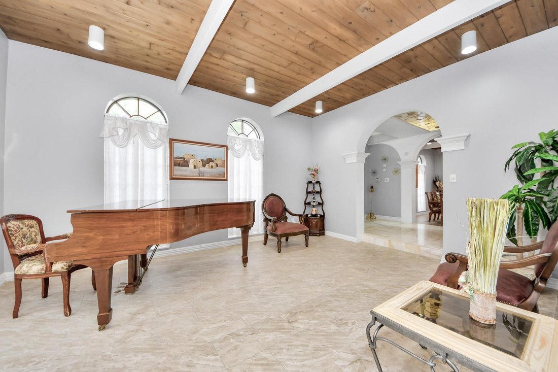 House in Houston, Texas, United States 5 - 17980157