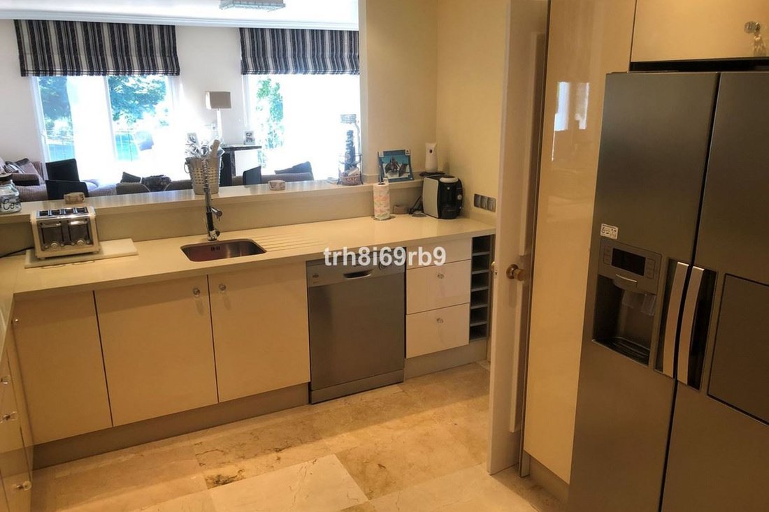 Villa in Estepona, Andalusia, Spain 4 - 17976853