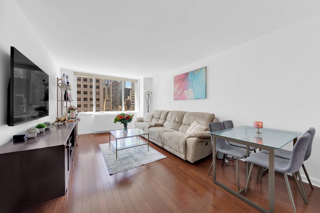 Co Op in New York, New York, United States 1 - 17976267