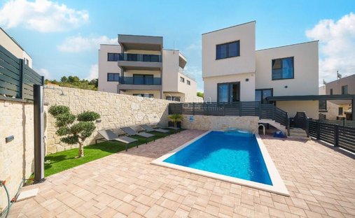 Wohnung in Vodice, Gespanschaft Šibenik-Knin, Kroatien 1