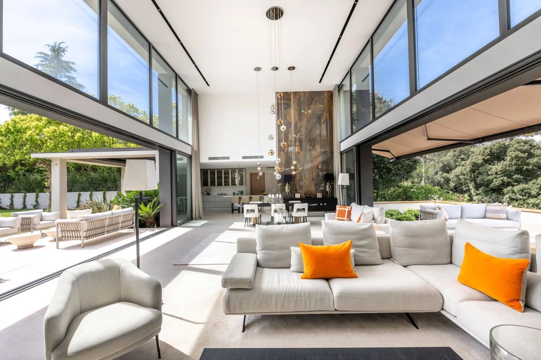 Villa in Mougins, Provence-Alpes-Côte d'Azur, France 4 - 14240413