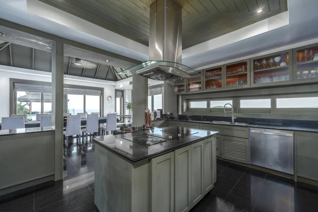 Villa in Phuket, Phuket, Thailand 5 - 13704894