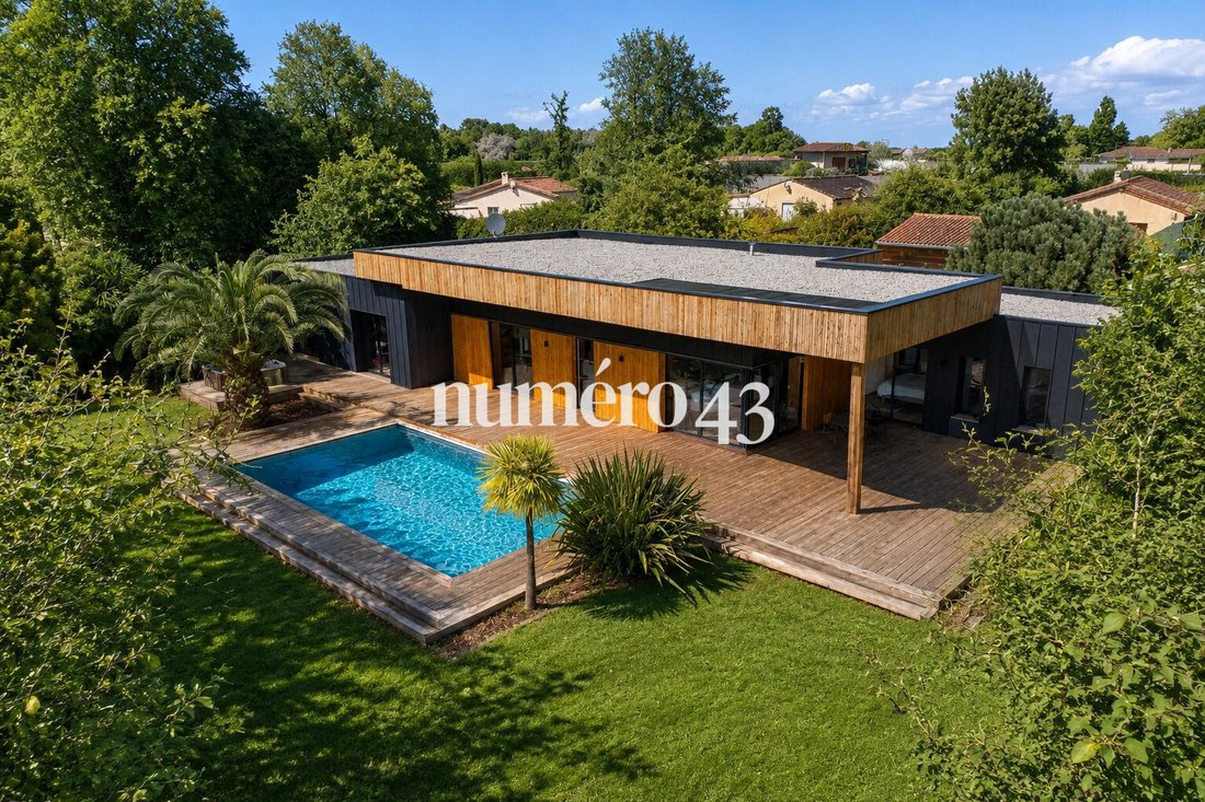 House in Cissac-Medoc, Nouvelle-Aquitaine, France 2 - 16920004