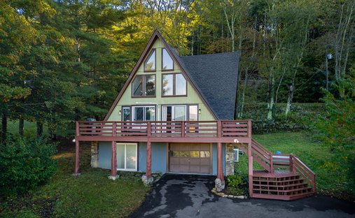 House in Newland, North Carolina, United States 1