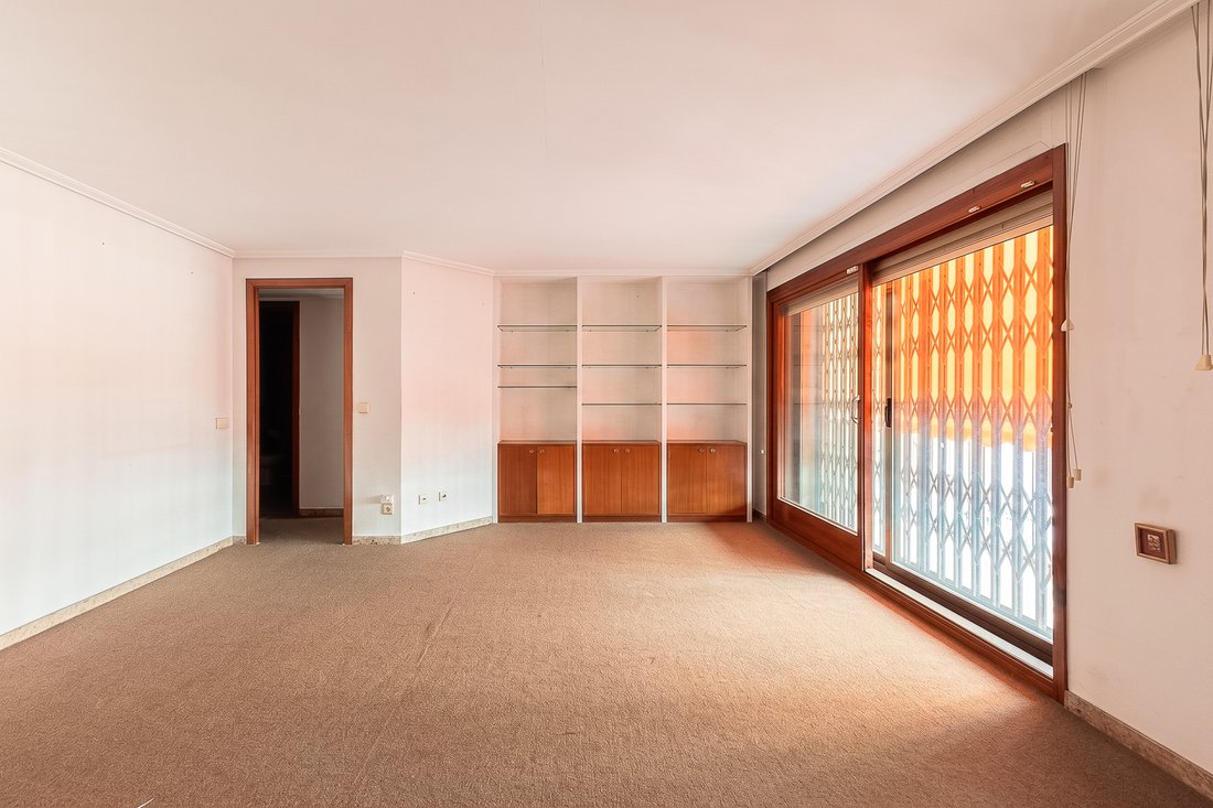 Apartment in Ciutat Vella, Valencia, Spain 3 - 17980360