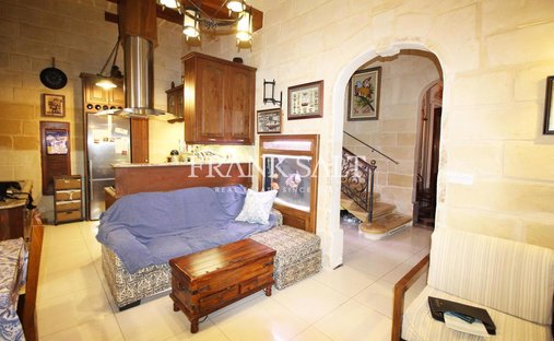Townhouse in Hamrun, Malta 1