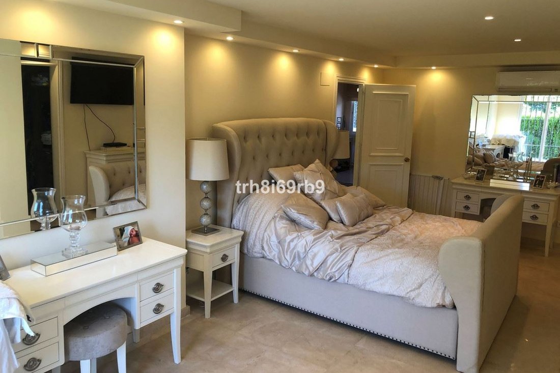 Villa in Estepona, Andalusia, Spain 5 - 17976853