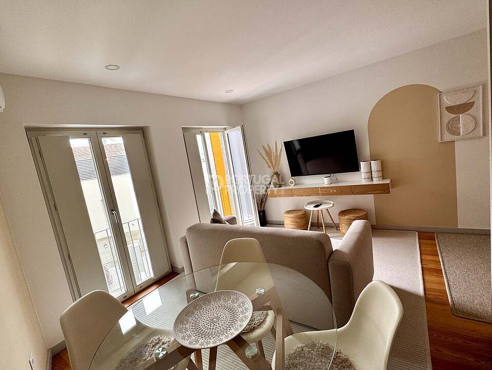 Apartment in Cedofeita, Santo Ildefonso, Se, Miragaia, Sao Nicolau e Vitoria, Porto District, Portugal 1 - 17978759