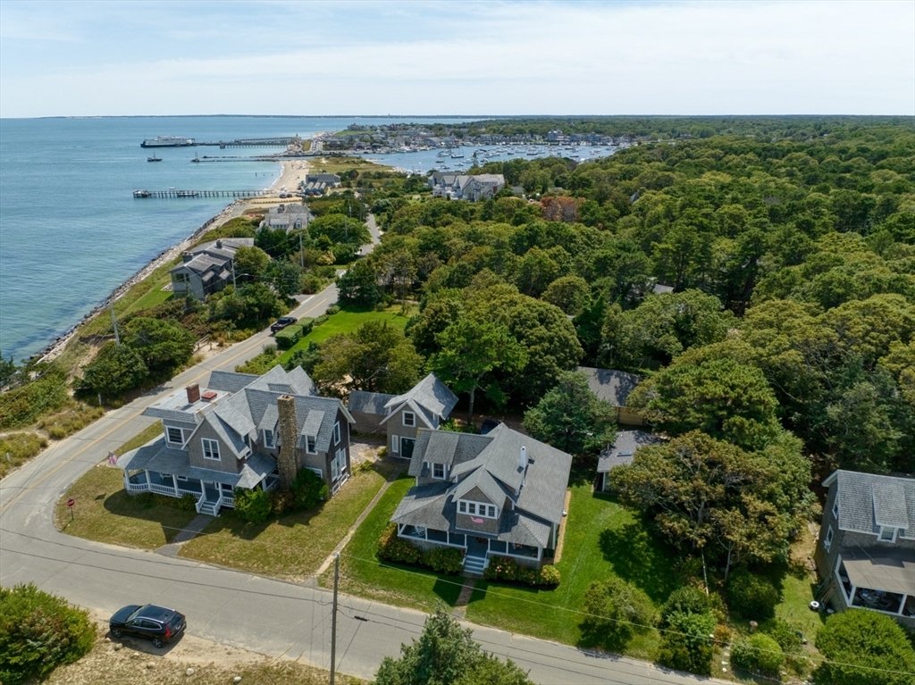 House in Oak Bluffs, Massachusetts, United States 3 - 17980953