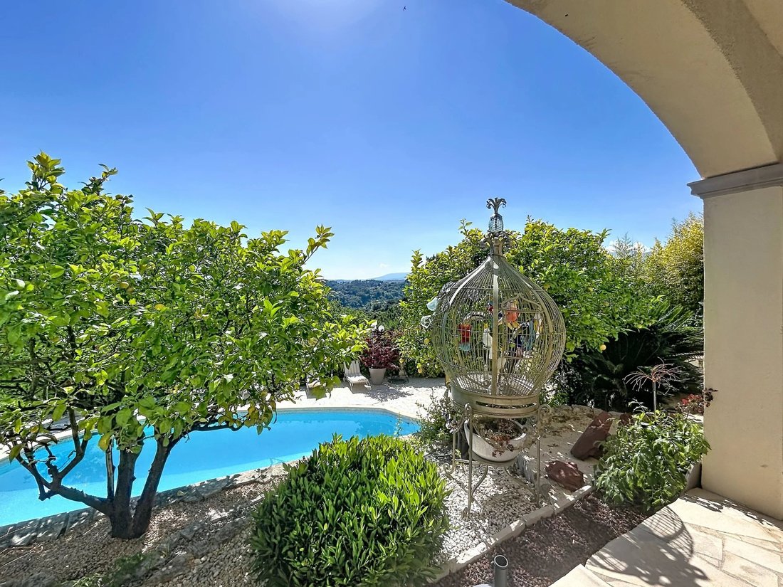 Villa in Sud, La Gaude, France 3 - 17976542