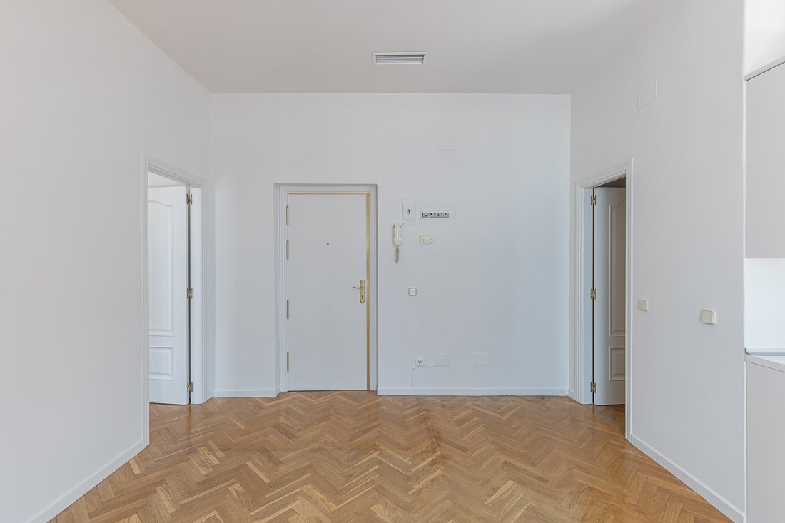 Apartment in Centro, Madrid, Spain 4 - 17980251