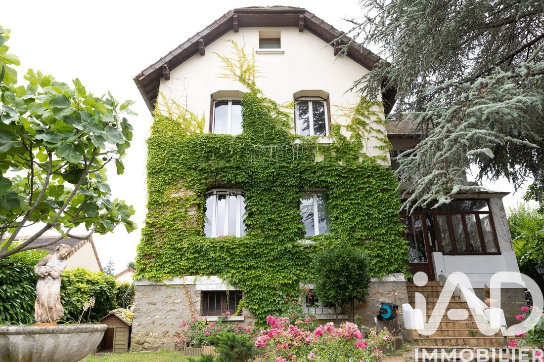 House in Centre Ville, Mennecy, France 2 - 17980917