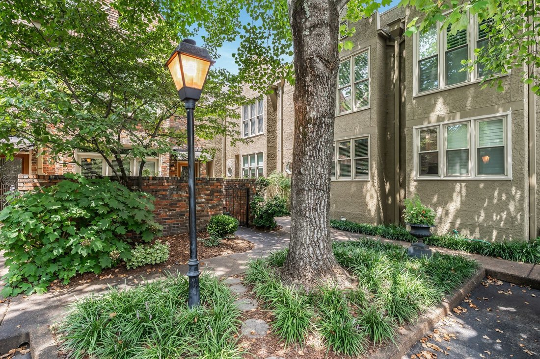 Townhouse in Forest Hills, Tennessee, United States 2 - 17979739