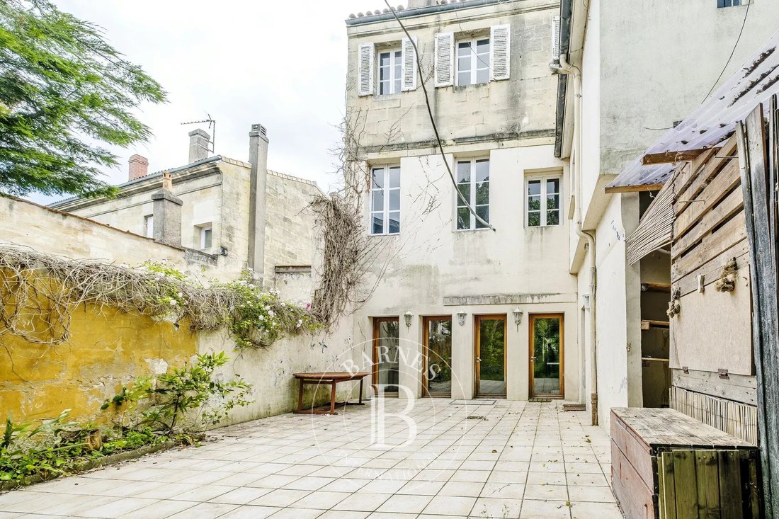 House in Hôtel de Ville-Quinconce-Saint Seurin-Fondaudège, Bordeaux, France 2 - 17976643
