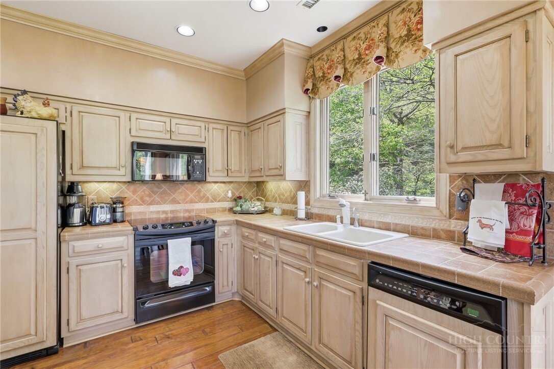 Condo in Banner Elk, North Carolina, United States 5 - 17975193