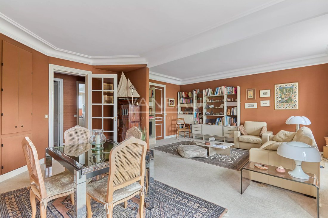 Apartment in Cambronne-Garibaldi, Paris 15e Arrondissement, Paris 4 - 17976324