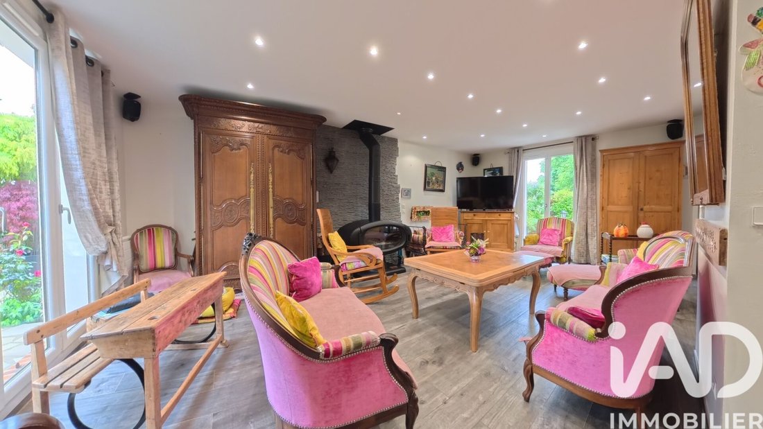 House in Neuville-sur-Oise, Ile-de-France, France 2 - 17980874