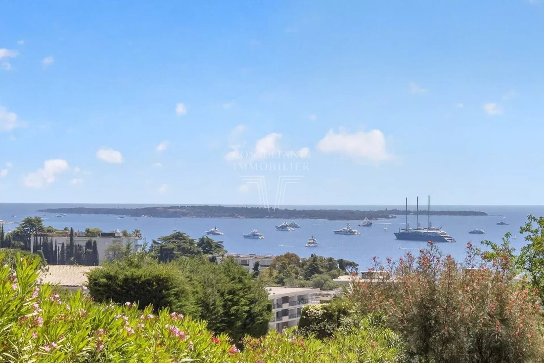 Apartment in Cannes, Provence-Alpes-Côte d'Azur, France 1 - 17976568
