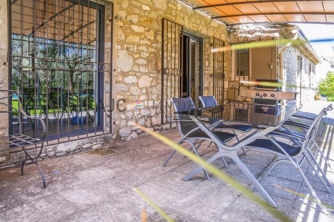 House in Eygalières, Provence-Alpes-Côte d'Azur, France 3 - 17976620