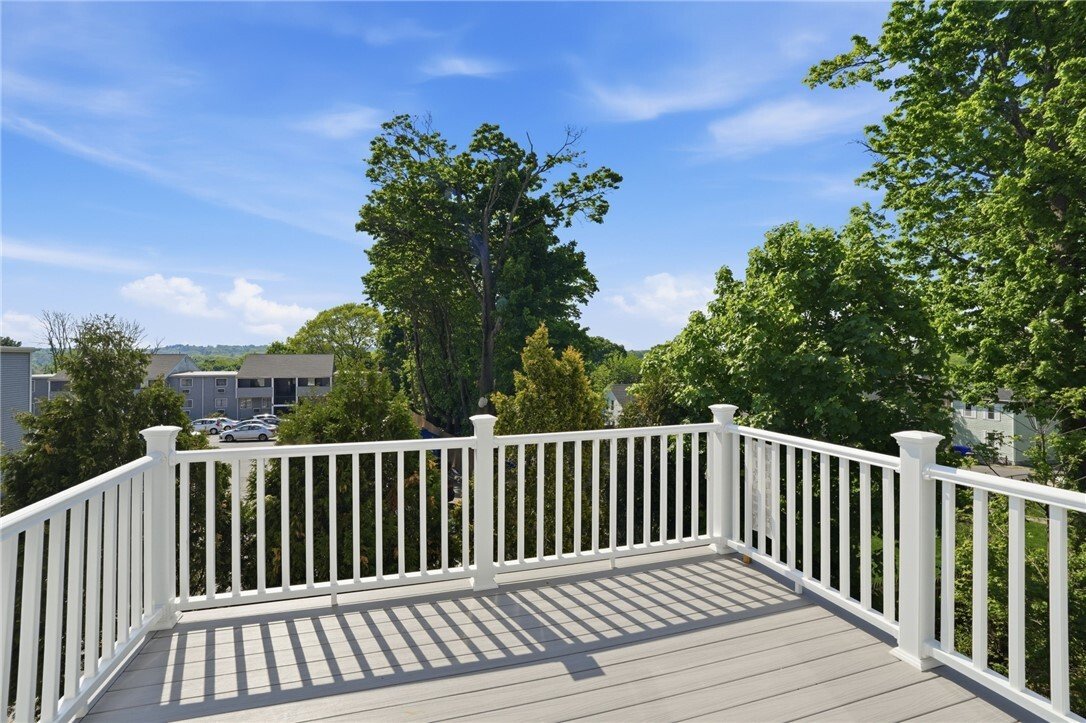 Condo in West Warwick, Rhode Island, United States 2 - 17978319