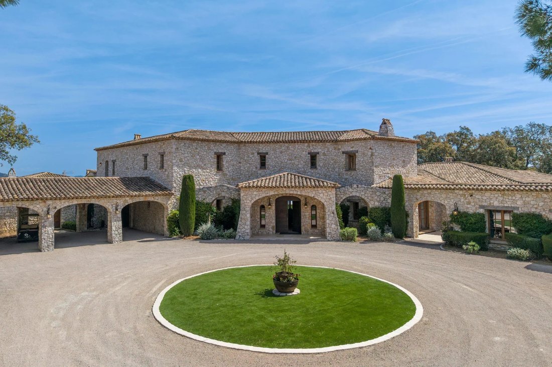 Villa in Les Adrets-de-l'Estérel, Provence-Alpes-Côte d'Azur, France 4 - 14240316