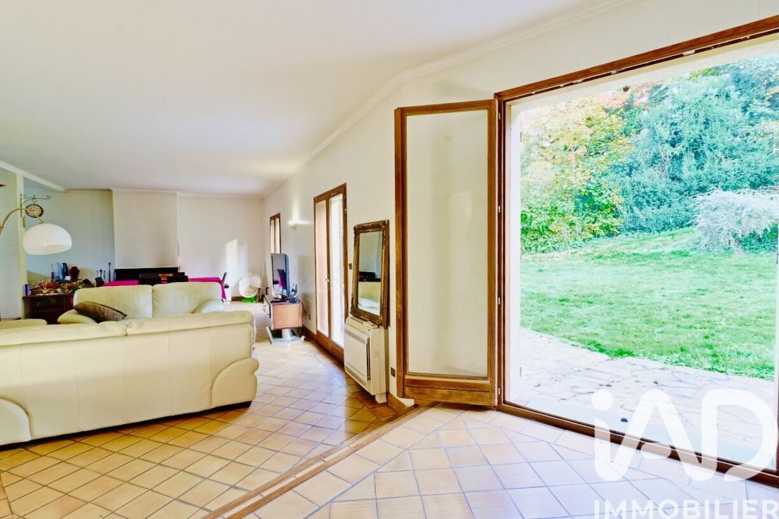 House in Jonchere-Malmaison-Saint Cucufa, Rueil-Malmaison, France 5 - 17980848