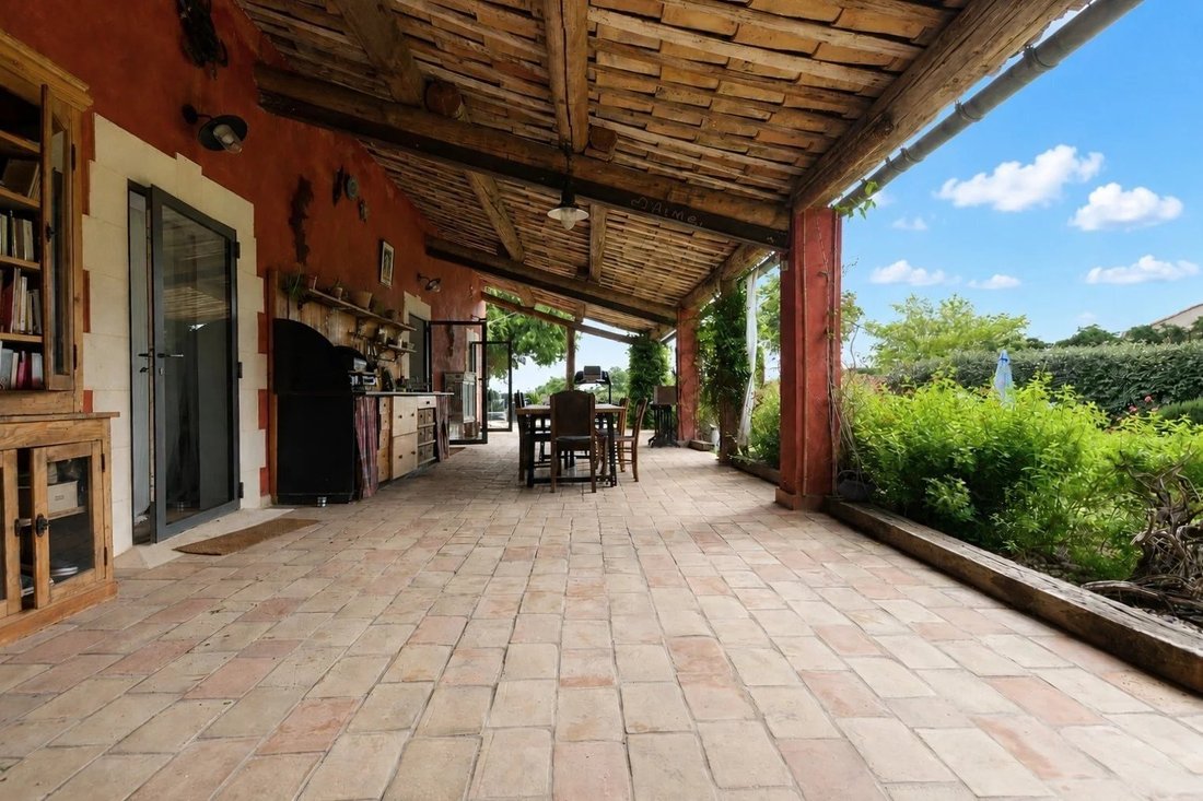 Estate in Uzès, Occitania, France 2 - 16845002