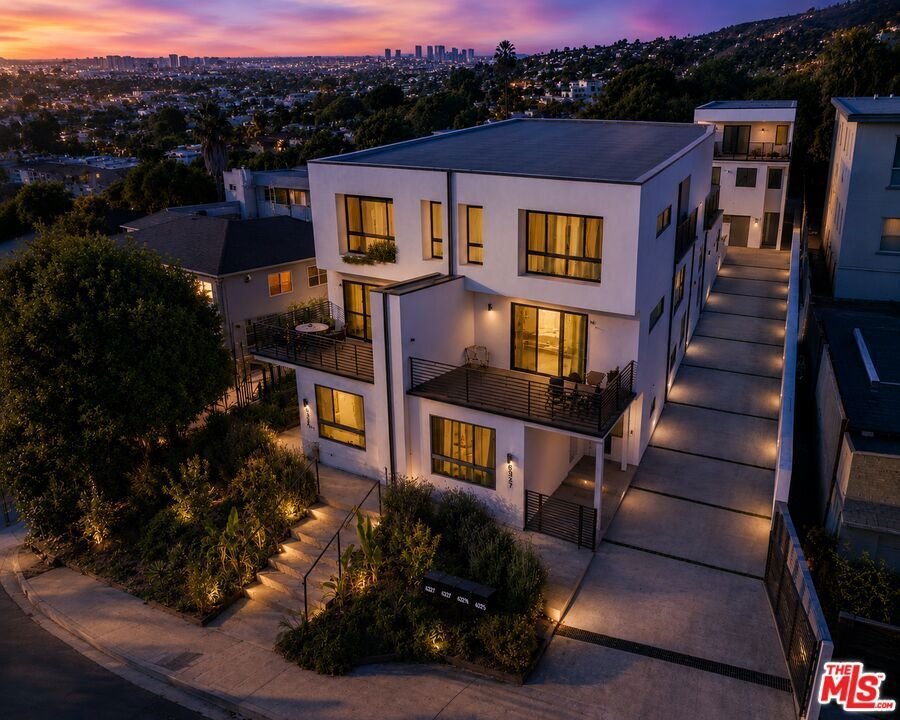House in Los Angeles, California, United States 1 - 17700518