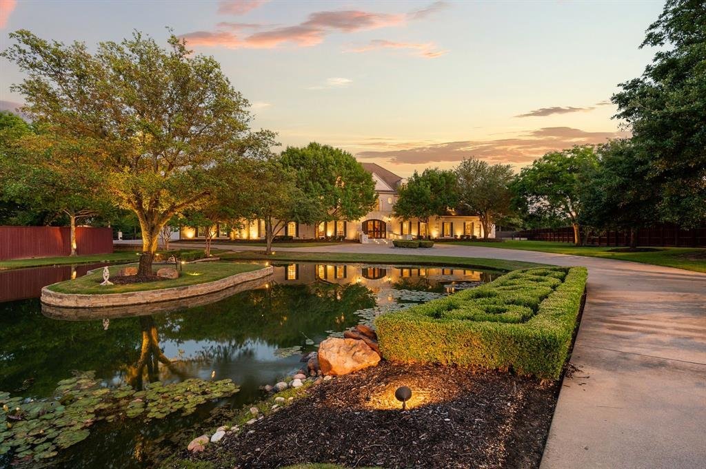 House in Grapevine, Texas, United States 1 - 17975927