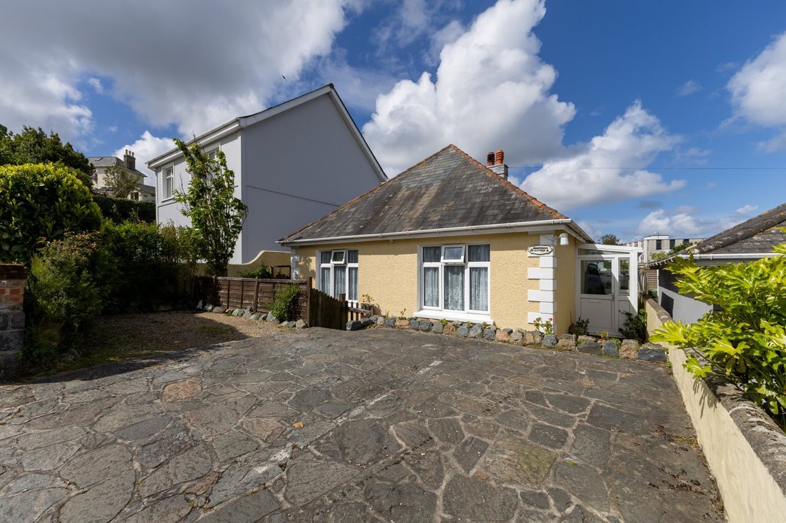 Bungalow in Northern Ireland 1 - 17974921