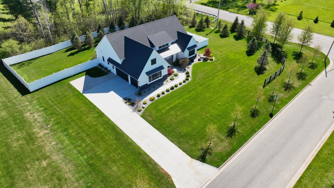 House in Midland, Michigan, United States 2 - 17980244
