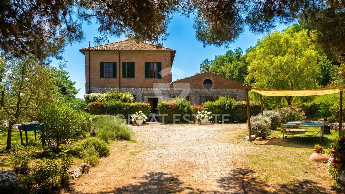 Estate in Radicondoli, Tuscany, Italy 1 - 17980334
