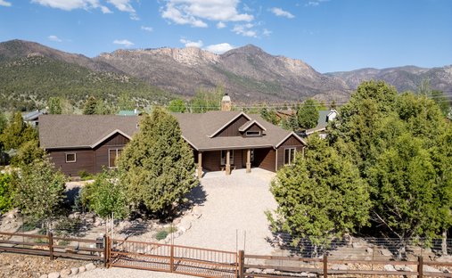 House in Pine Valley, Utah, United States 1
