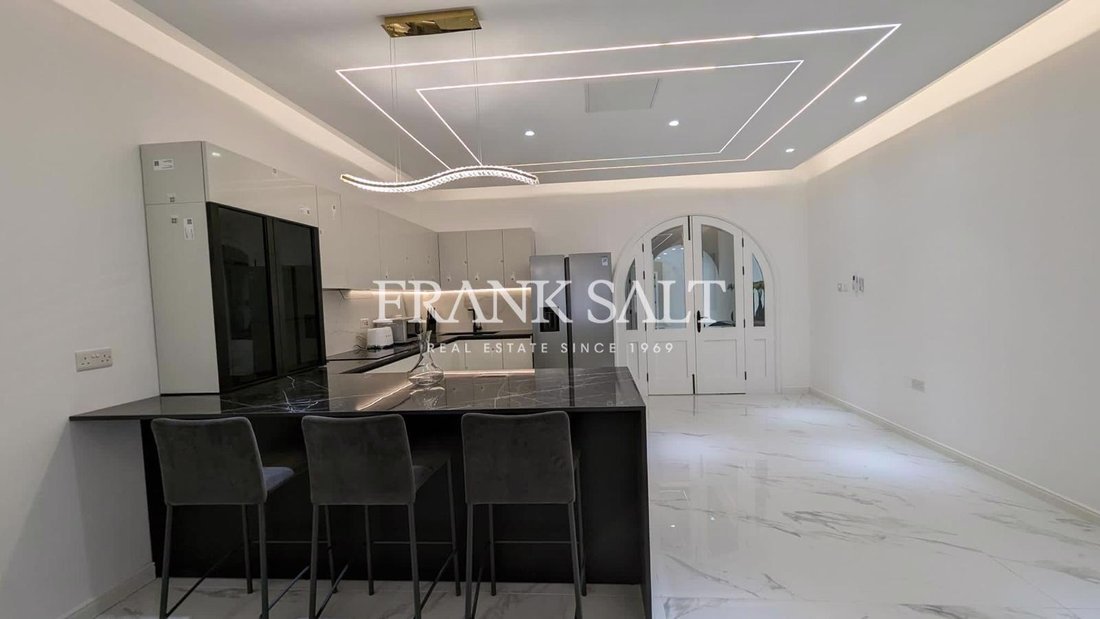 Apartment in Saint Julian's, Malta 3 - 17966808