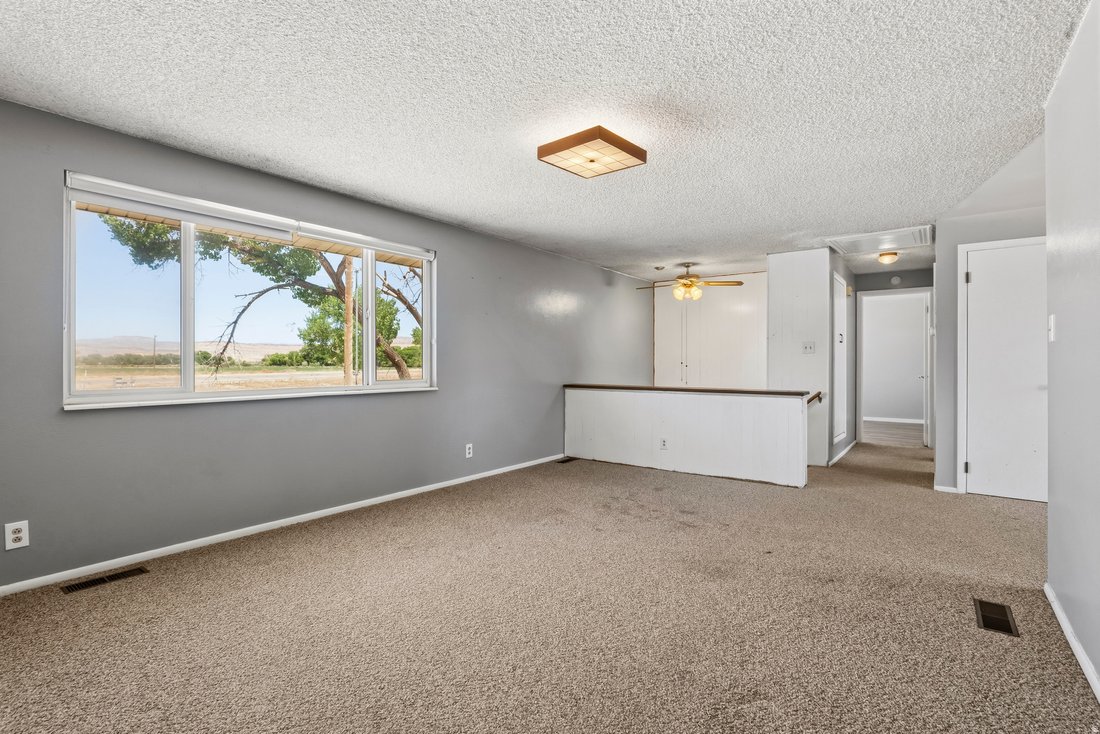 House in Green River, Utah, United States 4 - 17974899