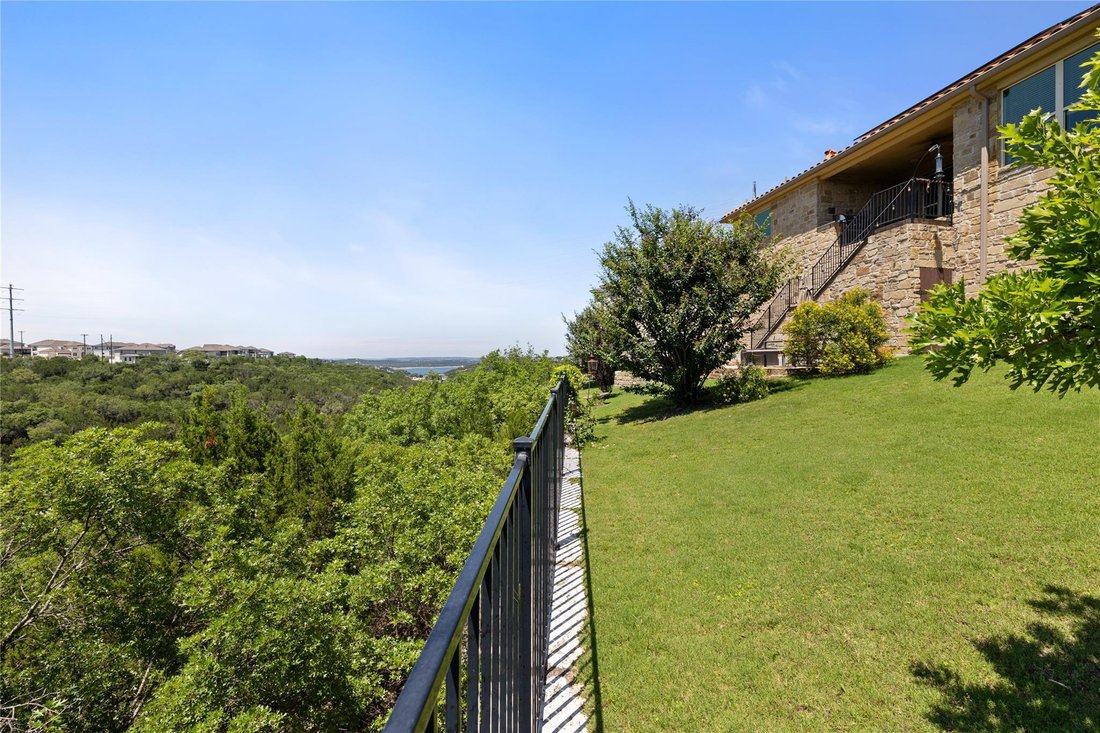 House in The Hills, Texas, United States 3 - 17347389
