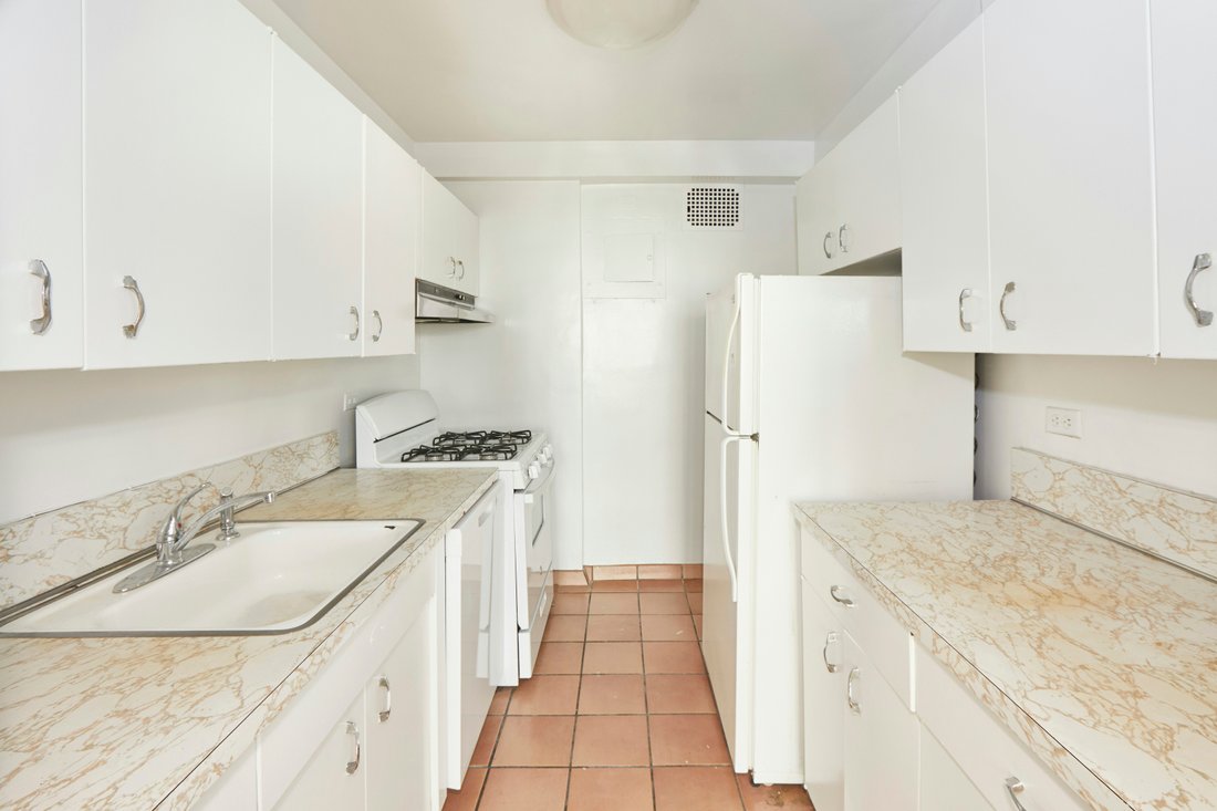 Co Op in New York, New York, United States 4 - 17969936