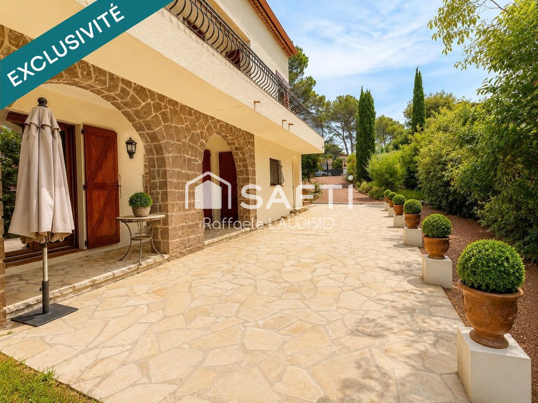 House in Le Dramont-Agay-Anthéor-Le Trayas, Saint-Raphaël, France 3 - 17977866
