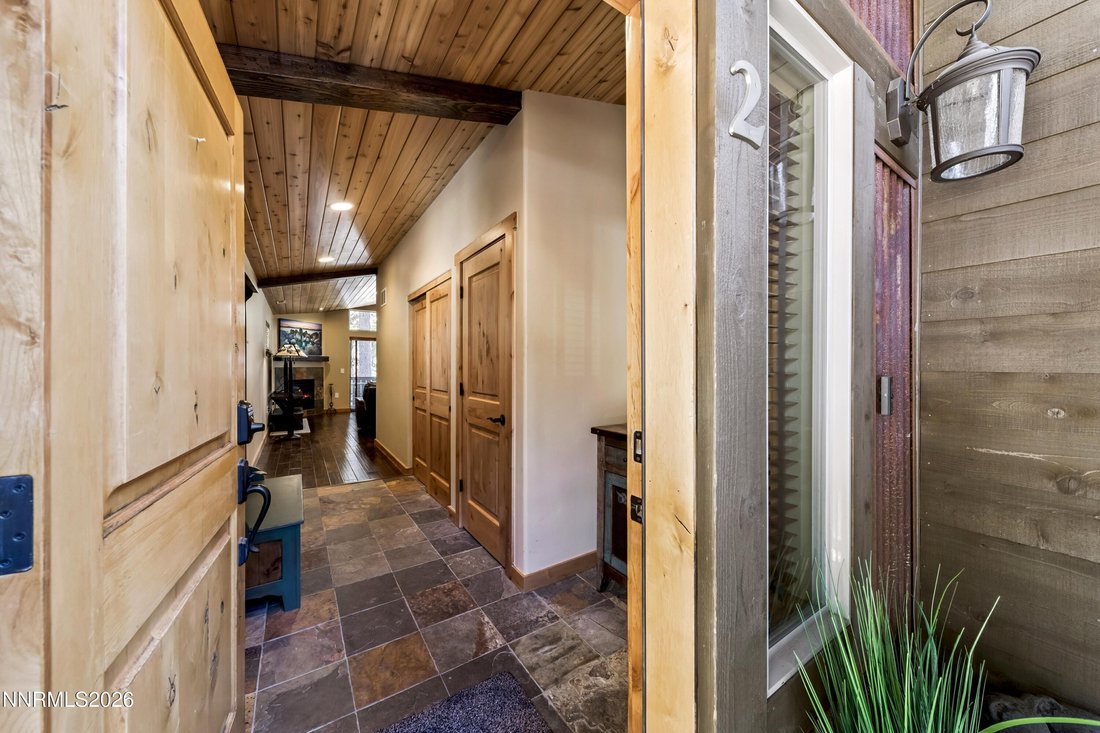 Condo in Incline Village, Nevada, United States 2 - 17975156