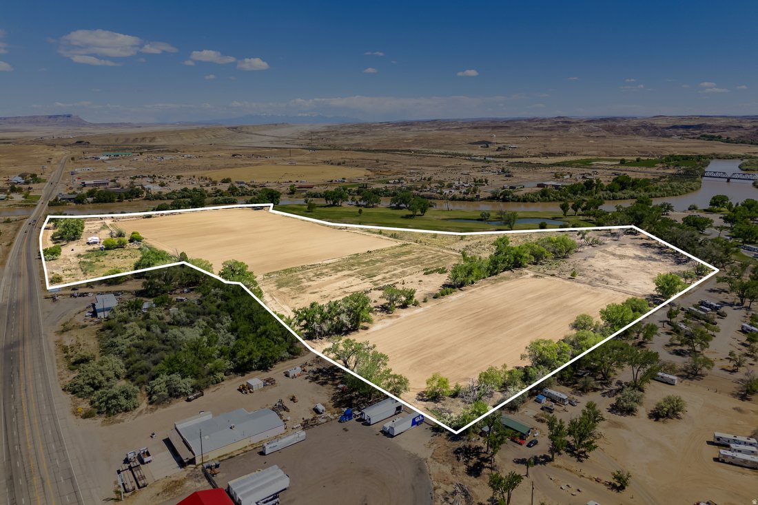 House in Green River, Utah, United States 1 - 17974899