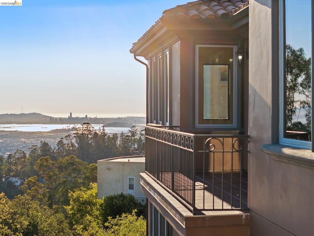 House in Oakland, California, United States 2 - 17979302