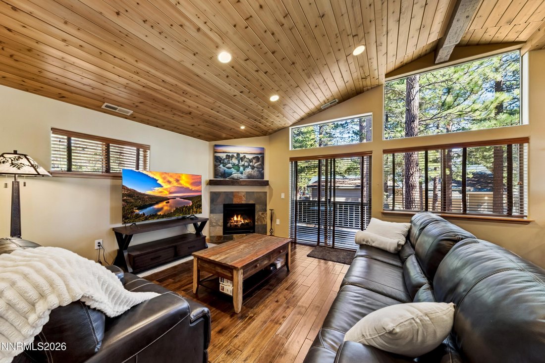 Condo in Incline Village, Nevada, United States 5 - 17975156