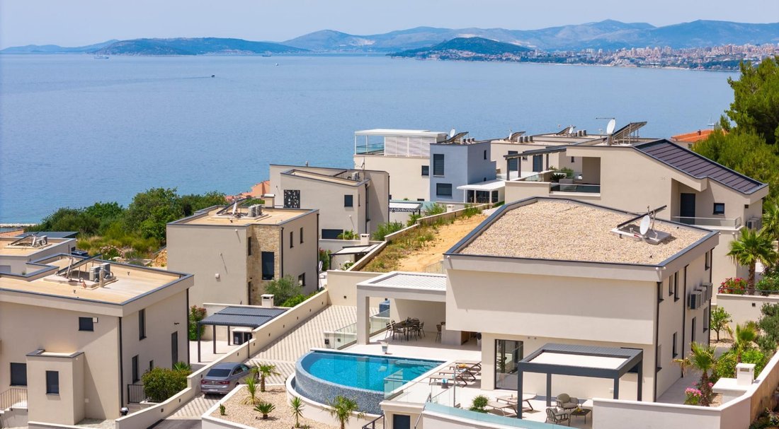 Villa in Ravne njive, Split, Split-Dalmatia County 2 - 17980748