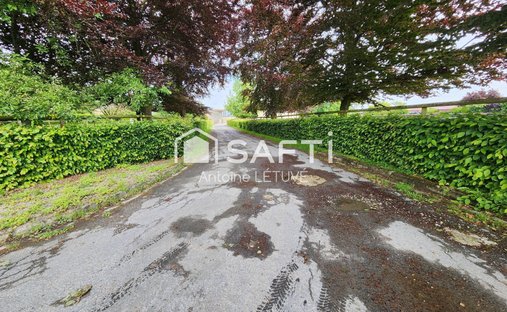 House in Lamotte-Warfusee, Hauts-de-France, France 1