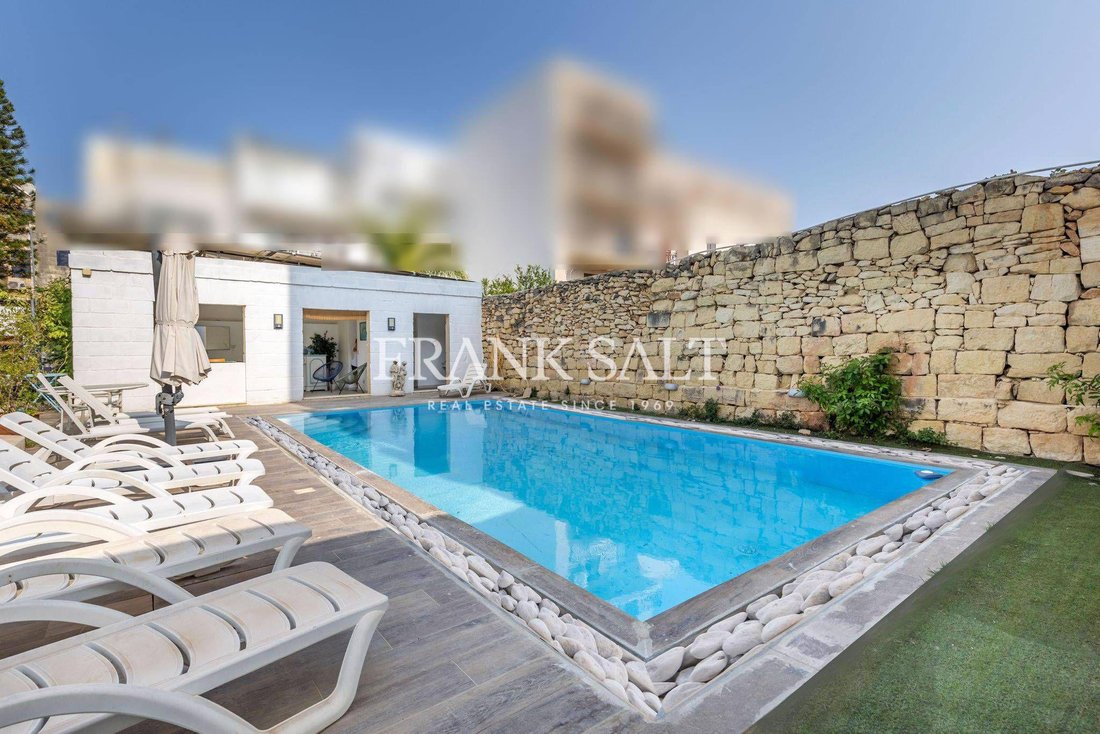 Townhouse in Saint Julian's, Malta 1 - 15086481