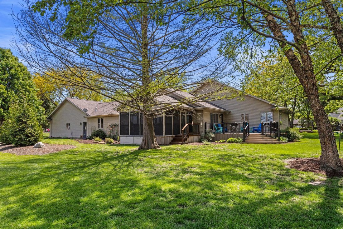 House in Mahomet, Illinois, United States 5 - 17979864